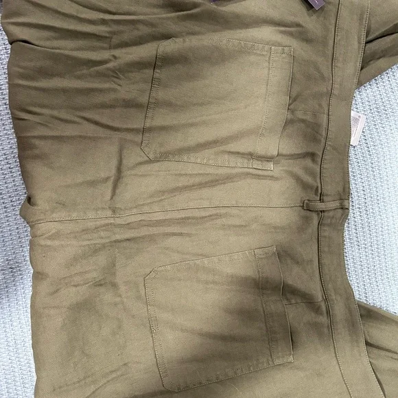 Phil & Lil's Just Like Us Book - Picture 9 of 9